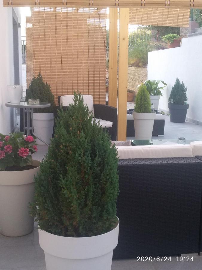 Apartment Wellness Ra- Enjoy Our Jaccuzi, Sauna, E Bike ,fitness , Waterskiing Primošten
