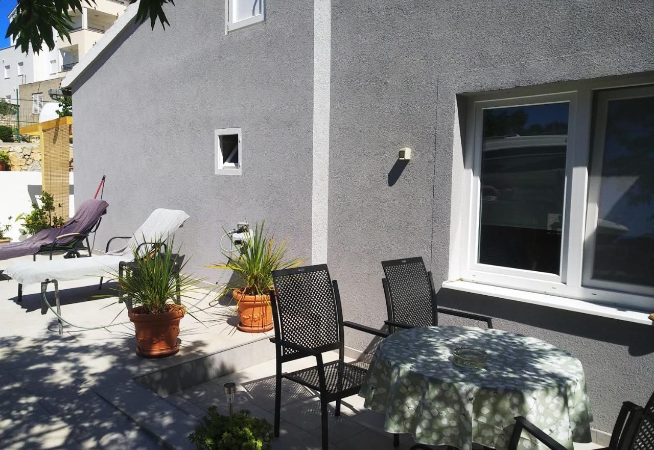 Wellness Ra- Enjoy Our Jaccuzi, Sauna, E Bike ,fitness , Waterskiing Primošten