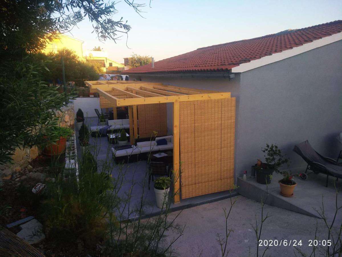 Wellness Ra- Enjoy Our Jaccuzi, Sauna, E Bike ,fitness , Waterskiing Appartamento *