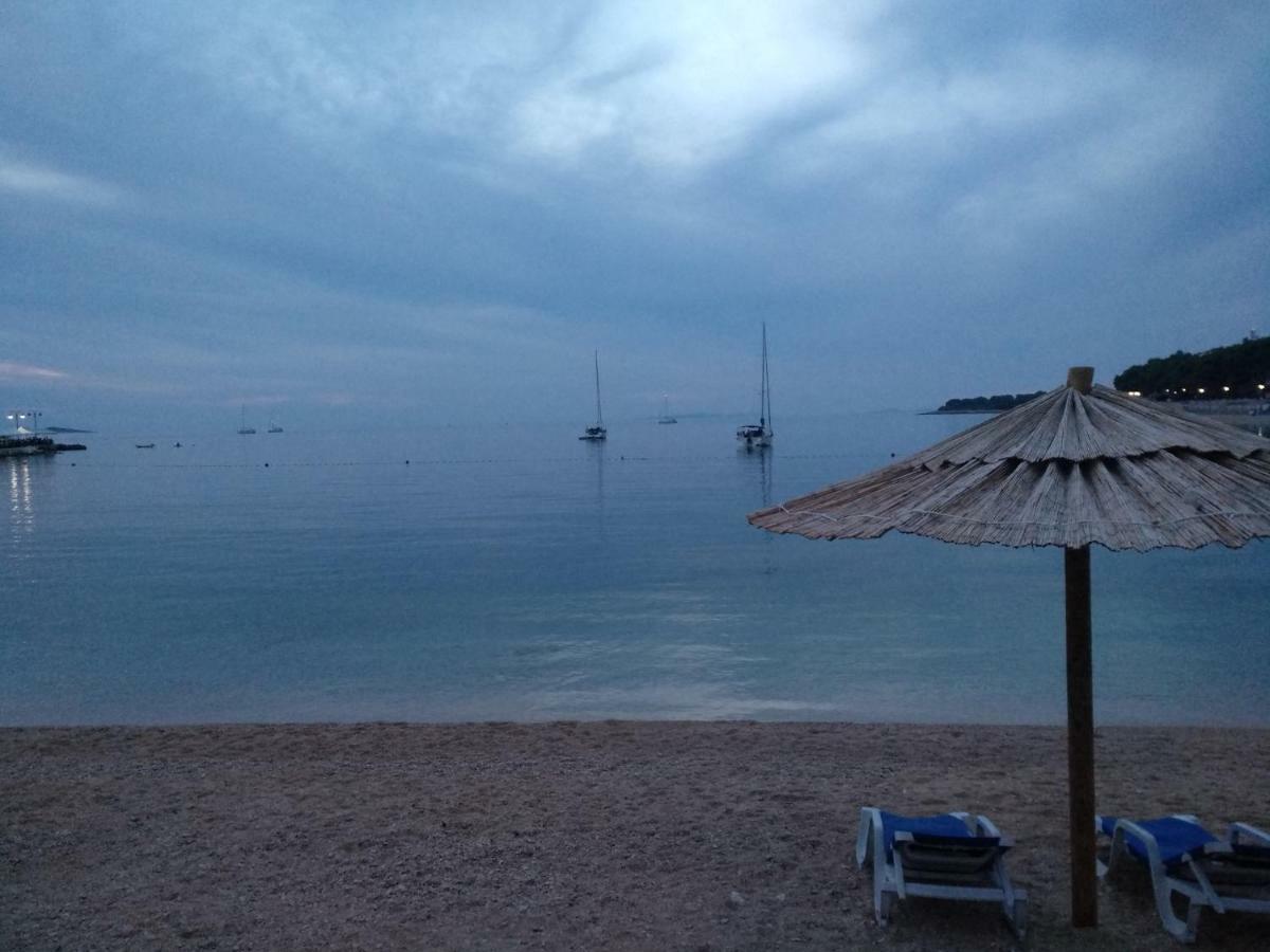 Wellness Ra- Enjoy Our Jaccuzi, Sauna, E Bike ,fitness , Waterskiing Primošten